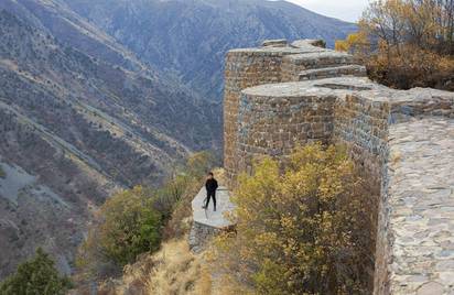 Армения Эрмон 12+