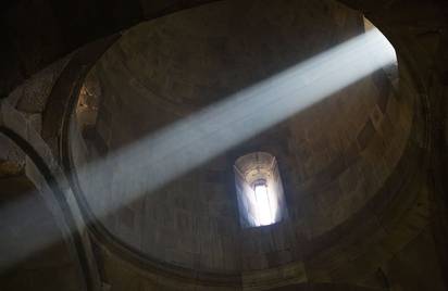 Армения Эрмон 12+